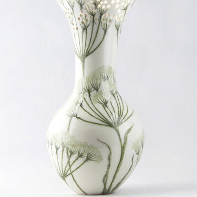 _Justine Munson_Cow Parsley Pierced vase