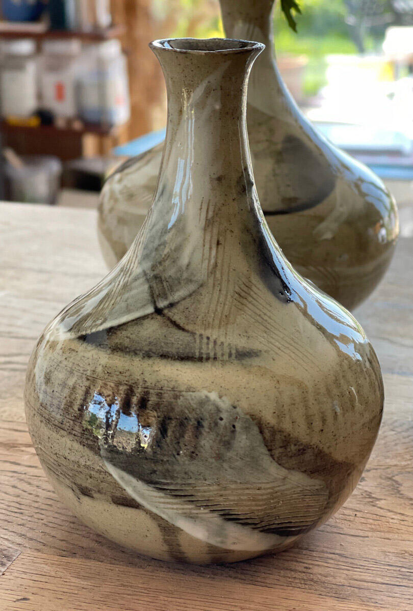 1-Amanda Farrant-Stoneware vase with slip decoration