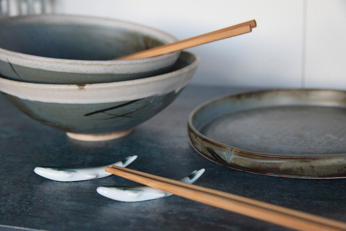 1_Berni Cooper_Stoneware ramen bowls and plate